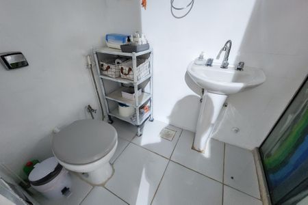 Apartamento à venda com 60m², 2 quartos e sem vagaBanheiro da Suite 2