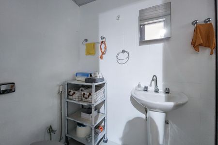 Apartamento à venda com 60m², 2 quartos e sem vagaBanheiro da Suite 2 