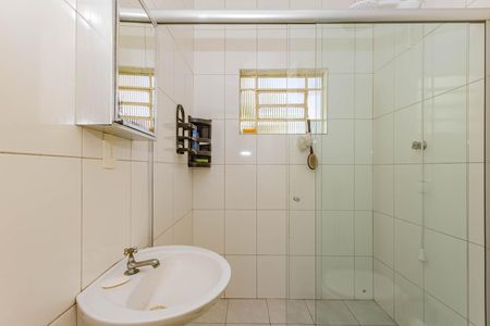 Casa à venda com 325m², 2 quartos e 4 vagasBanheiro