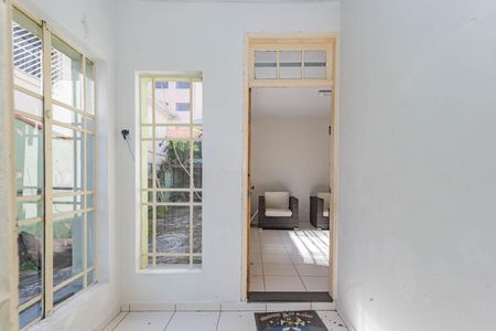 Casa à venda com 325m², 2 quartos e 4 vagasSala 2