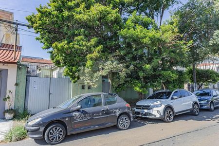 Casa à venda com 325m², 2 quartos e 4 vagasFachada