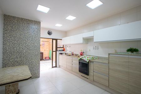 Casa à venda com 164m², 2 quartos e 1 vagaCozinha