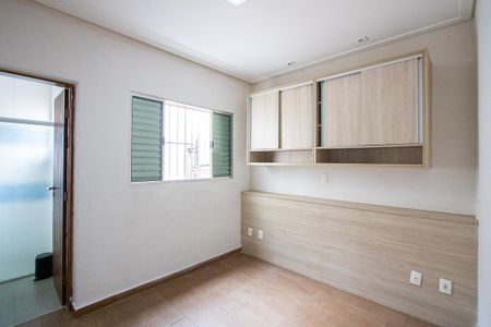 Casa à venda com 164m², 2 quartos e 1 vagaSuíte