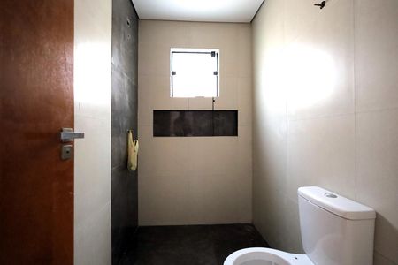 Casa à venda com 174m², 3 quartos e 2 vagasBanheiro Social