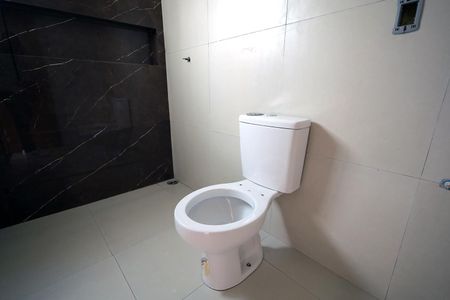 Casa à venda com 174m², 3 quartos e 2 vagasBanheiro da Suíte 3