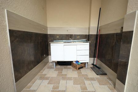 Casa à venda com 174m², 3 quartos e 2 vagasÁrea de Serviço