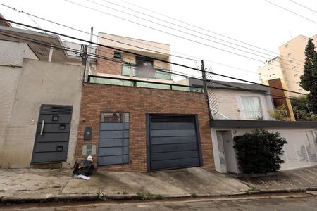Casa à venda com 174m², 3 quartos e 2 vagasFachada
