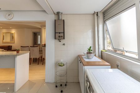 Apartamento à venda com 115m², 3 quartos e 1 vagaÁrea de Serviço