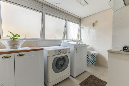Apartamento à venda com 115m², 3 quartos e 1 vagaÁrea de Serviço