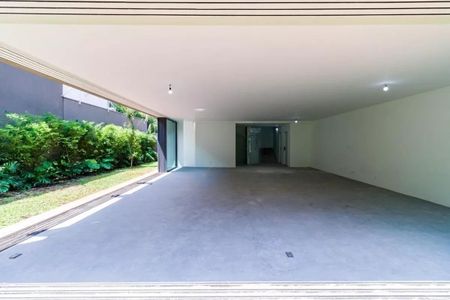 Casa de condomínio à venda com 707m², 5 quartos e 6 vagas