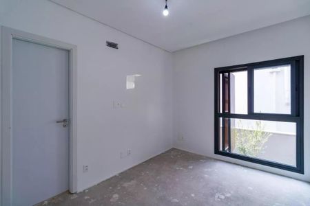 Casa de condomínio à venda com 707m², 5 quartos e 6 vagas