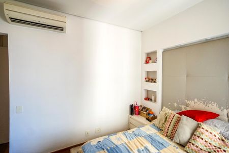 Apartamento à venda com 185m², 4 quartos e 4 vagasSuíte 03