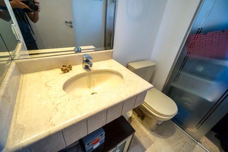 Apartamento à venda com 185m², 4 quartos e 4 vagasBanheiro da suíte 02