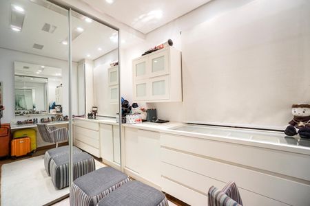 Apartamento à venda com 185m², 4 quartos e 4 vagasSuíte 02