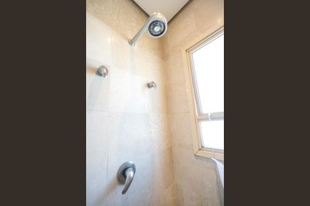 Apartamento à venda com 185m², 4 quartos e 4 vagasBanheiro da suíte 03