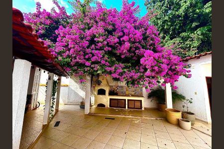 Casa à venda com 186m², 3 quartos e sem vaga