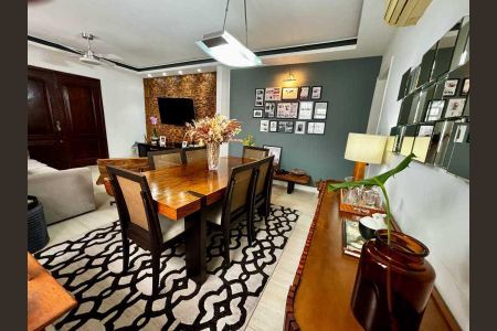 Casa à venda com 186m², 3 quartos e sem vaga