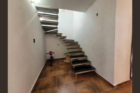 Casa à venda com 237m², 5 quartos e 2 vagas