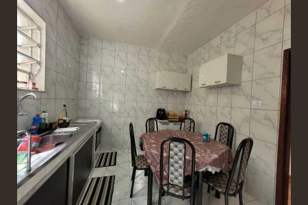 Casa à venda com 237m², 5 quartos e 2 vagas