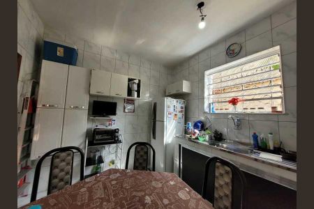 Casa à venda com 237m², 5 quartos e 2 vagas