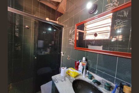 Casa à venda com 237m², 5 quartos e 2 vagas