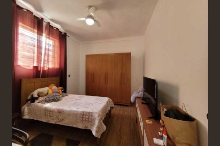 Casa à venda com 237m², 5 quartos e 2 vagas