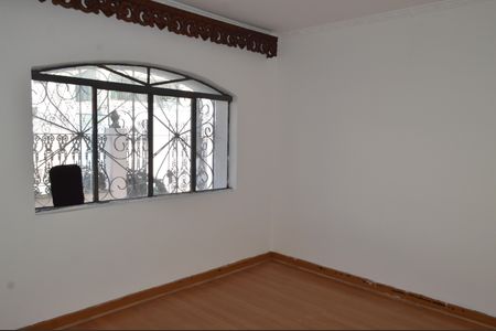 Casa à venda com 250m², 4 quartos e 3 vagasSala