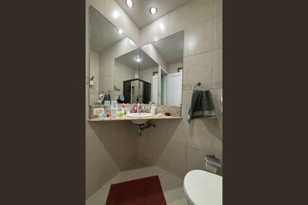 Apartamento à venda com 150m², 3 quartos e 1 vaga Apartamento à venda com 150m², 3 quartos e 1 vagaBanheiro da Suíte