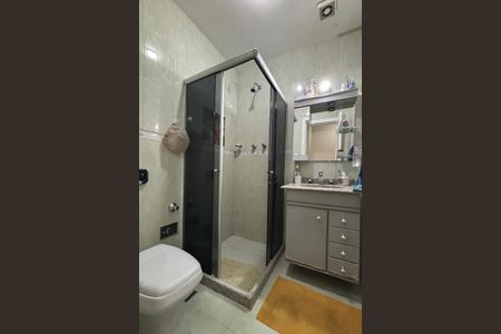 Apartamento à venda com 150m², 3 quartos e 1 vaga Apartamento à venda com 150m², 3 quartos e 1 vagaBanheiro social