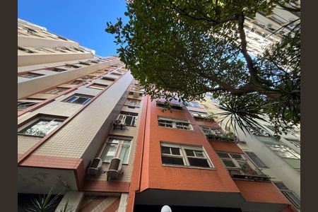 Apartamento à venda com 150m², 3 quartos e 1 vaga Apartamento à venda com 150m², 3 quartos e 1 vagaFachada