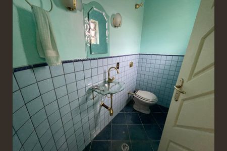 Casa à venda com 416m², 3 quartos e 6 vagasBanheiro 1