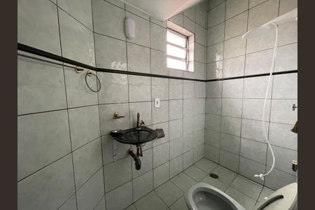 Casa à venda com 416m², 3 quartos e 6 vagasBanheiro 2