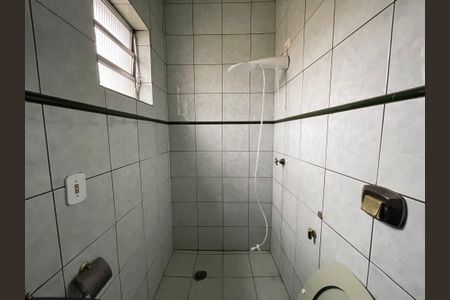 Casa à venda com 416m², 3 quartos e 6 vagasBanheiro 2