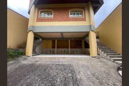 Casa à venda com 416m², 3 quartos e 6 vagasGaragem