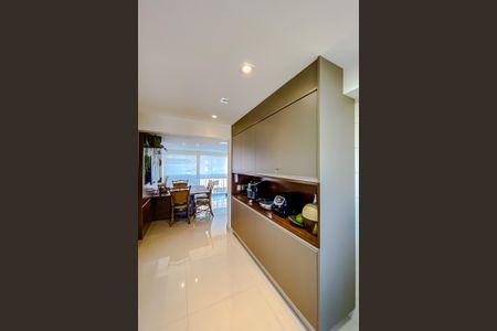 Apartamento para alugar com 184m², 3 quartos e 3 vagasCozinha