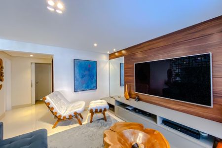 Apartamento para alugar com 184m², 3 quartos e 3 vagasSala