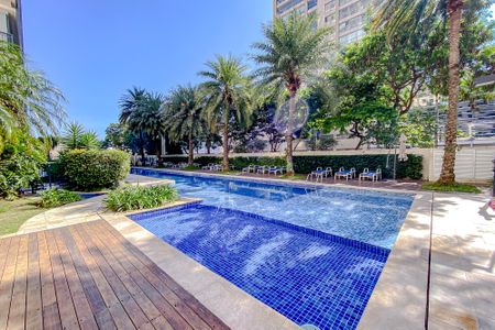 Apartamento para alugar com 184m², 3 quartos e 3 vagasÁrea comum - Piscina