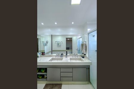 Apartamento para alugar com 184m², 3 quartos e 3 vagasBanheiro da Suíte 3