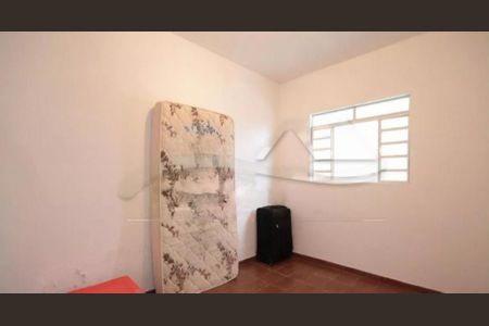 Casa à venda com 3 quartos, 250m² em Jardim Maria Estela, São Paulo