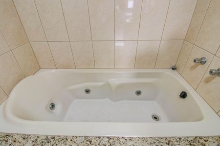 Apartamento à venda com 113m², 3 quartos e 2 vagas Apartamento à venda com 113m², 3 quartos e 2 vagasBanheiro da Suíte