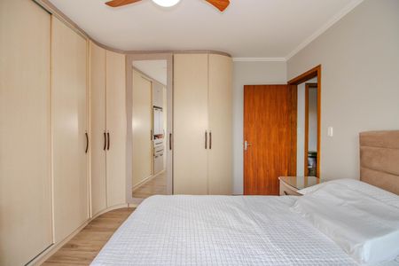 Apartamento à venda com 113m², 3 quartos e 2 vagas Apartamento à venda com 113m², 3 quartos e 2 vagasSuíte