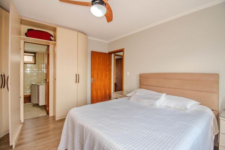 Apartamento à venda com 113m², 3 quartos e 2 vagas Apartamento à venda com 113m², 3 quartos e 2 vagasSuíte
