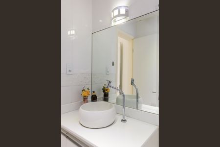 Casa de condomínio à venda com 163m², 3 quartos e 1 vagaBanheiro do Quarto suíte - 2º Pavimento