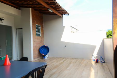 Casa de condomínio à venda com 163m², 3 quartos e 1 vagaTerraço