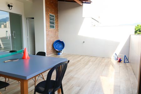 Casa de condomínio à venda com 163m², 3 quartos e 1 vagaTerraço