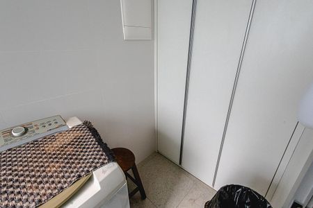 Apartamento à venda com 140m², 4 quartos e 2 vagasÁrea de serviço