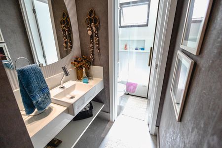 Apartamento à venda com 140m², 4 quartos e 2 vagasBanheiro