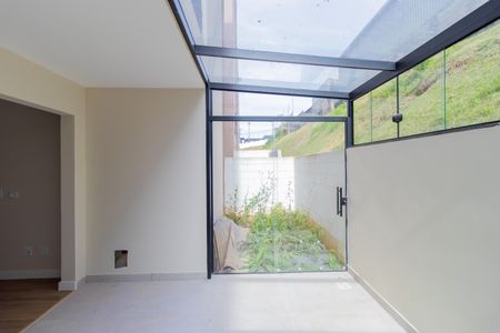 Apartamento para alugar com 70m², 2 quartos e 1 vagaVaranda da Sala