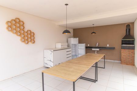 Apartamento para alugar com 70m², 2 quartos e 1 vagaÁrea comum 