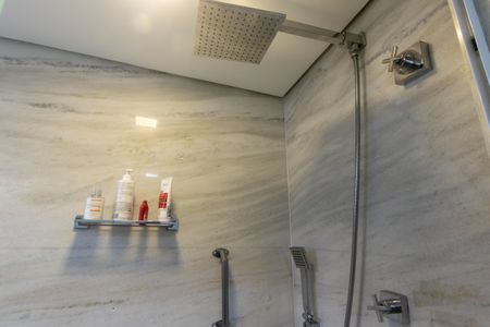 Apartamento à venda com 80m², 2 quartos e 1 vaga Apartamento à venda com 80m², 2 quartos e 1 vagaDetalhe do banheiro